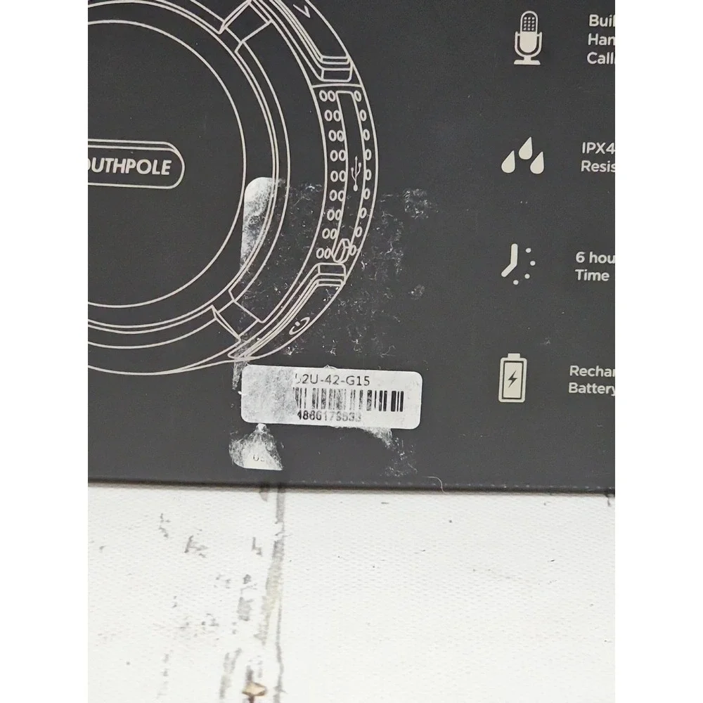 Southpole Men's Watch and Wireless Speaker Gift Set - Picture 11 of 11
